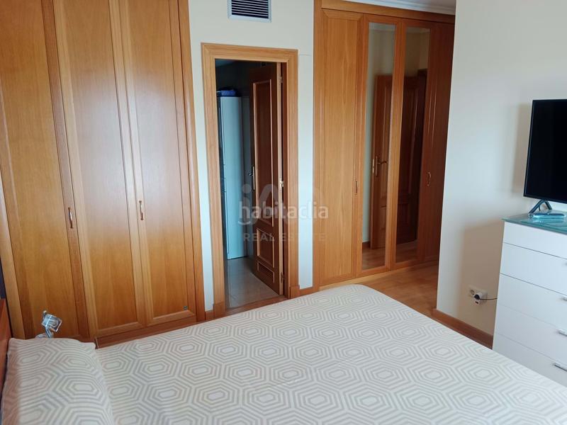 Foto e9790007-d46b-4fa6-a042-cd163c52e745. Attique avec chauffage parking piscine dans Miralbueno Zaragoza