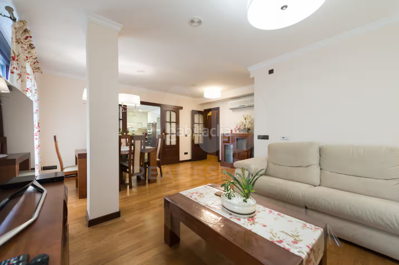 Foto 6be0cc4e-9b35-44a3-b3a8-1e6f5d33e98a. Piso en Triana Palmas de Gran Canaria (Las)