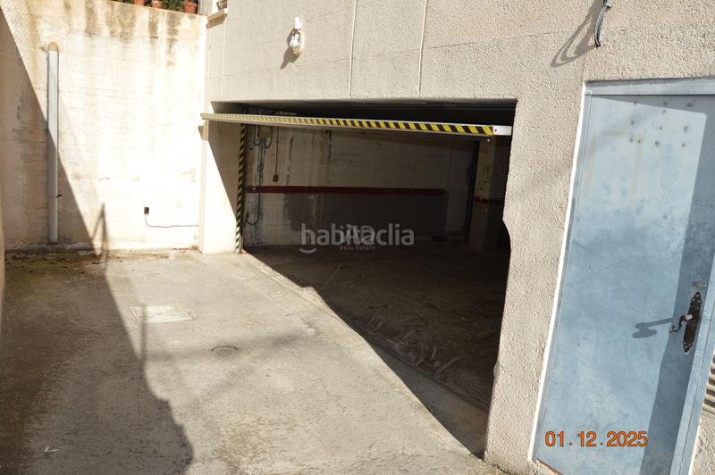 Foto 53dd41db-754a-41c0-a489-f2d7224c43c4. Aparcament cotxe a El francas Coma-ruga