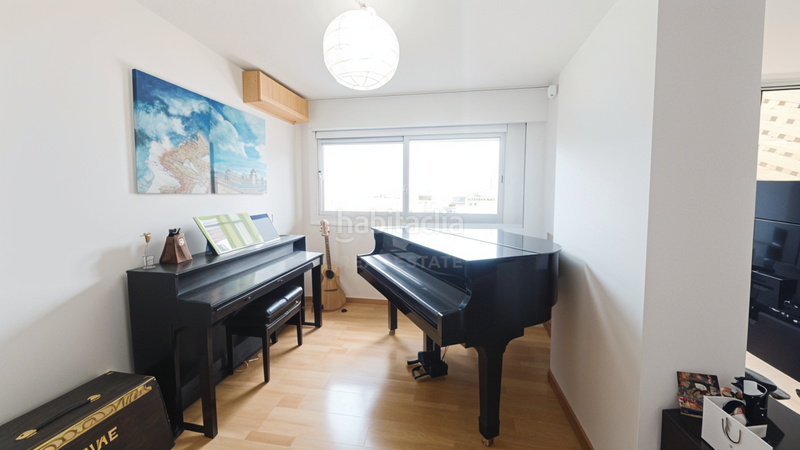 Foto 01a3b766-a992-4b30-b9b5-c9dd3c157834. Etagenwohnung mit heizung in La Marina del Port Barcelona