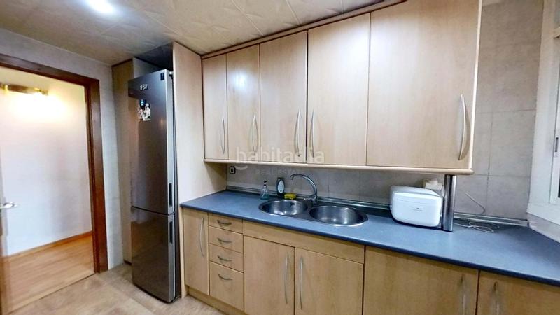 Foto 7d291f92-80da-4fd5-b150-e644d642b20c. Etagenwohnung mit heizung in La Marina del Port Barcelona