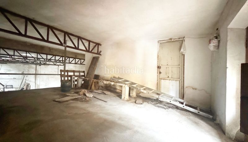 Foto b5f84ea5-a359-41f3-ad21-90980dc59e7b. Geschäftsraum in Pego