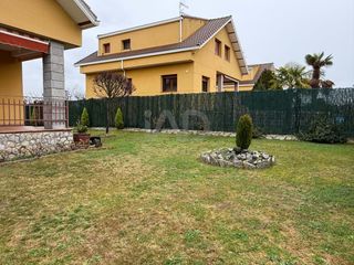 Chalet en Santovenia de la Valdoncina