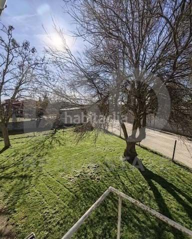 Foto 39827b63-f9f3-4886-a44b-9b6b64b19c87. Edifici a Pajares de los Oteros