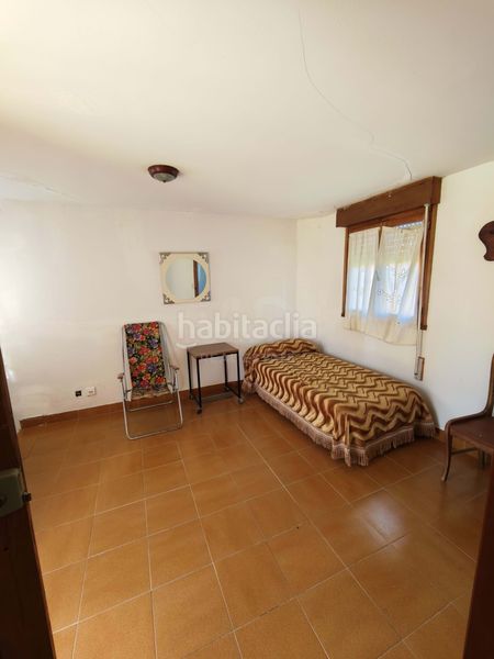 Foto 55e1ff9b-d64d-40a2-9430-cfcceec0d369. Edifici a Pajares de los Oteros