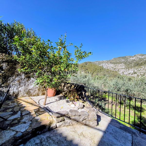 Foto c80759d6-648d-4fb7-871e-93a79dfd438b. Edificio in Vall de Gallinera (La)