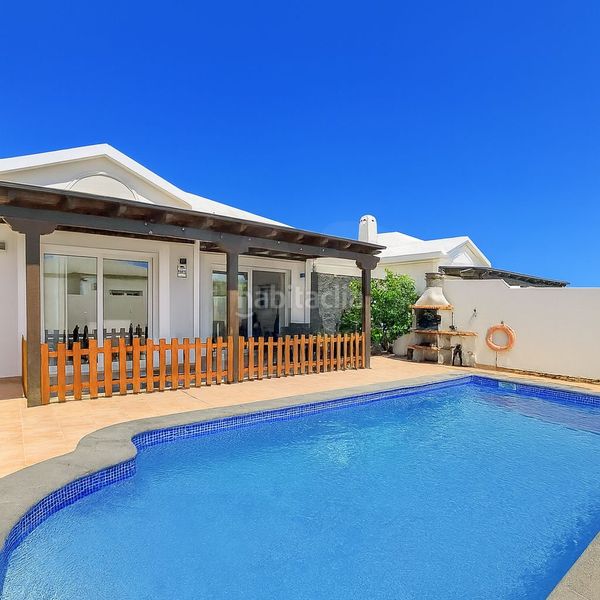 Foto edb1fc37-5236-4717-b6a0-7e519cf5d54d. Casa amb piscina a Playa Blanca Yaiza