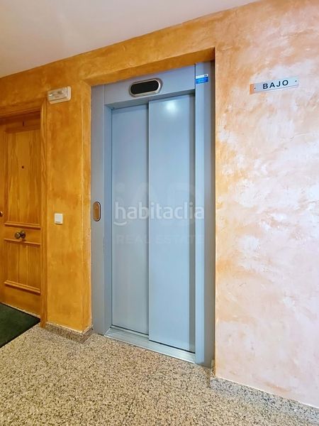 Foto 16737346-9613-4608-a414-1c38f85564f7. Pis amb calefacció piscina a Miramar