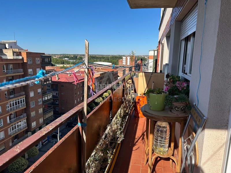 Foto 4f4402bf-47ef-4925-bace-c21d7da6311b. Piso en San Claudio - La Chantría León