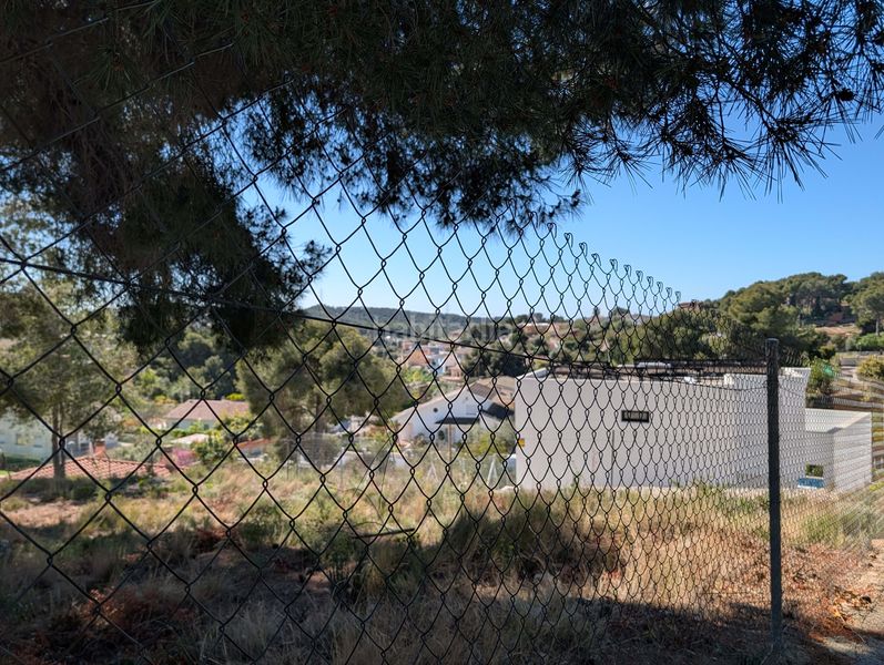 Foto d69cf2b3-d4d1-4a99-bdab-4c755837ce66. Terreny residencial a costa Cunit - els jardins - els rosers Cunit