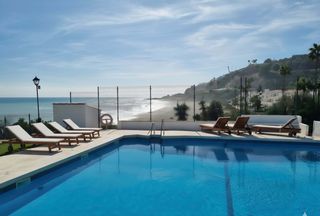 Casa aparellada a Urbanización de la playa paraíso 159