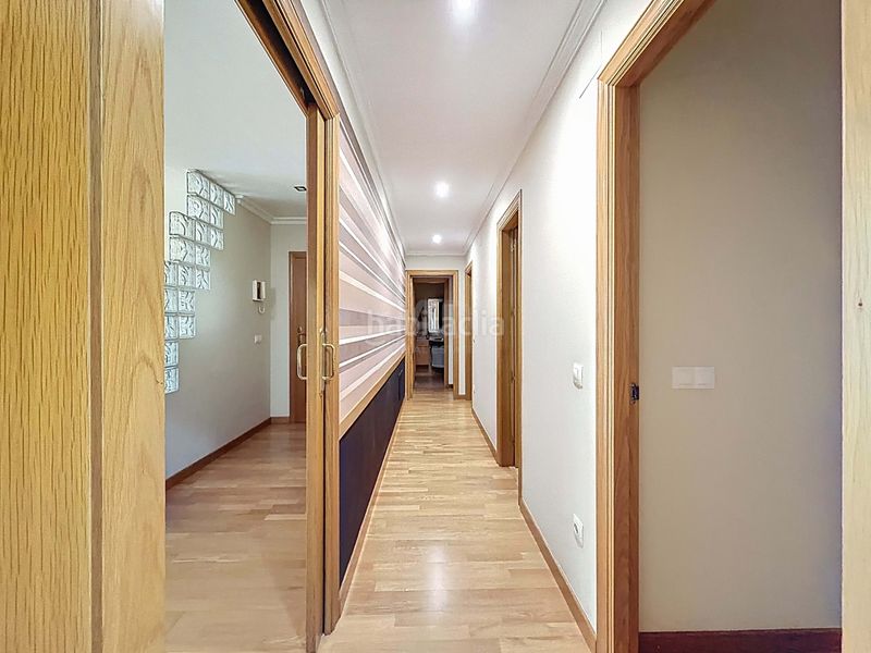 Foto 44b188c6-e94a-4d21-b57e-a949682d9fc4. Dúplex a rúa espadeiro 1 a Ribadumia