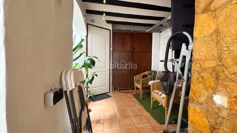 Foto 11e7ceb4-1985-4fed-ab9e-a764713b6eaa. Edificio in Pego