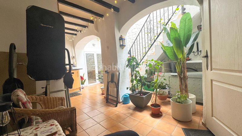 Foto 14c011ad-4d23-45a5-b245-62ad1b1cb518. Edificio in Pego