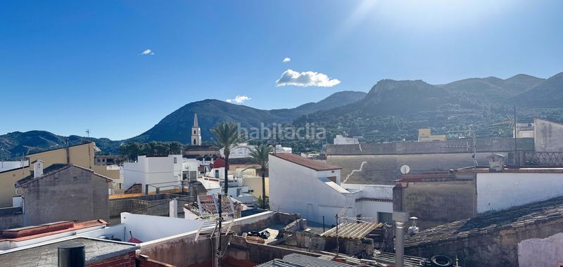 Foto 3f8d85f0-6973-4b94-a374-8c218e0117bd. Edificio in Pego