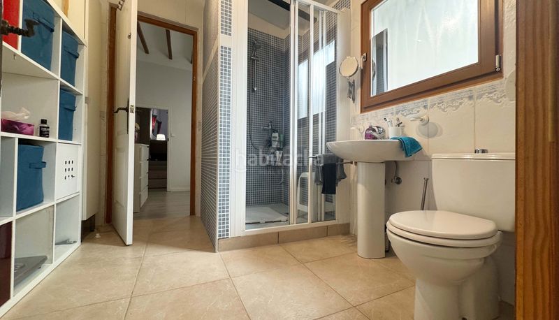 Foto f9bc64ba-c663-4d0c-a8d0-ac06e2129f35. Edificio in Pego