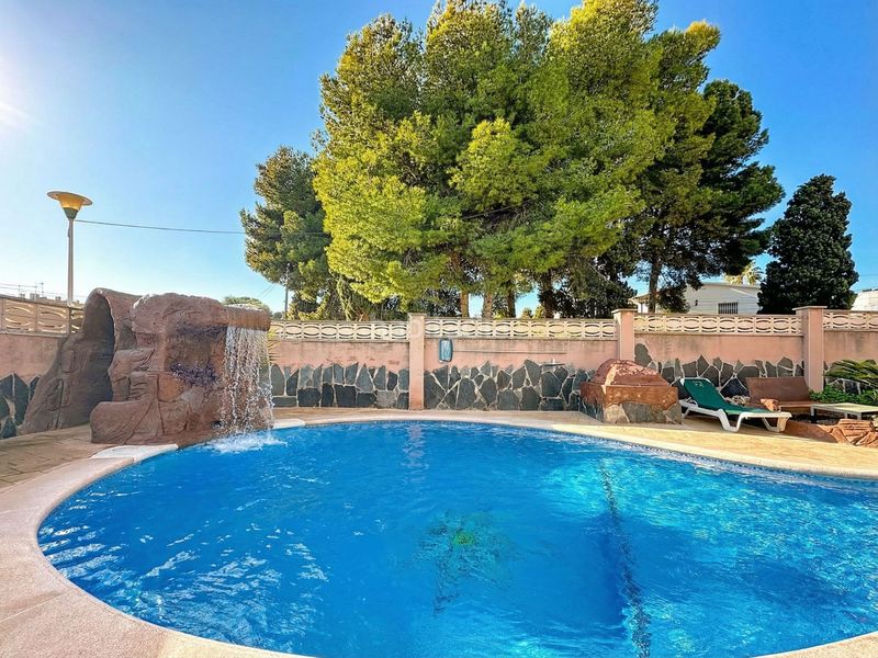 Foto 272819fa-0a39-4096-a67d-2e07d77a28bc. Casa amb calefacció aparcament piscina a Els Masos - Els Garrofers Coma-ruga