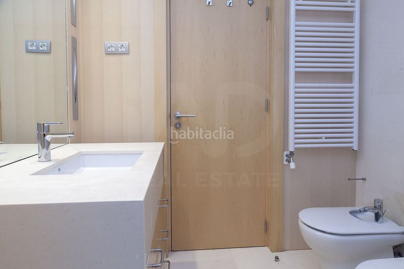 Foto 5e3f4c99-32d4-4972-b098-c1f03d2845f1. Dúplex en Pedralbes Barcelona
