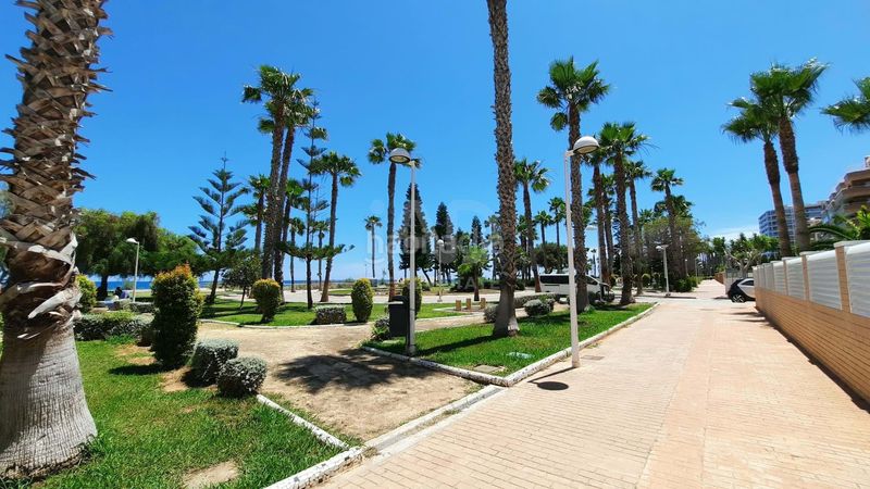 Foto da589789-7a61-4a7d-981b-977a139b35e6. Pis amb calefacció piscina a Vista Mar Oropesa del Mar