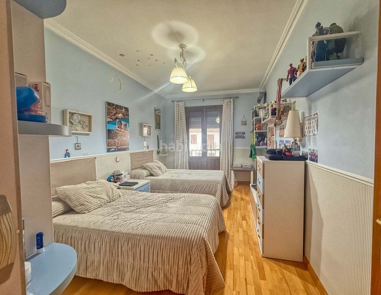 Foto 7b18727f-9297-47b1-9bf6-04ffc23b0003. Casa amb aparcament a Almagro