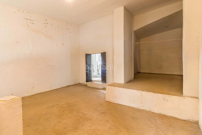 Foto 228dc17c-09c2-4a46-988a-d37eab237b3f. Edificio in calle martínez chaparro 6 in Galaroza