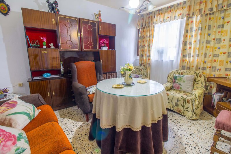 Foto 36207ea2-be04-4413-a08a-1c126fe75f64. Edificio in calle martínez chaparro 6 in Galaroza