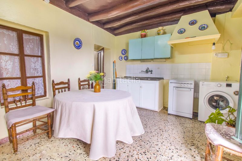 Foto 3e3e38af-12df-4534-8b40-e6ab8a6e24dd. Edificio in calle martínez chaparro 6 in Galaroza