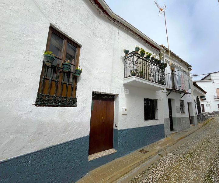 Foto 65291af6-e64f-4b7b-bb52-829e266fc2eb. Edificio in calle martínez chaparro 6 in Galaroza