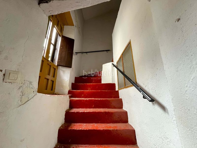 Foto 7be0afe3-7bce-46cc-b678-0a6f4fe6ed8b. Edificio in calle martínez chaparro 6 in Galaroza