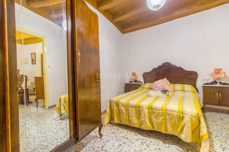 Foto bbd11051-c16f-435d-8f9b-e94d5009f0b8. Edificio in calle martínez chaparro 6 in Galaroza