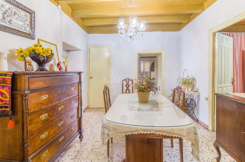 Foto cb1c9793-37e9-4e84-930b-85f0d5148a1e. Edificio in calle martínez chaparro 6 in Galaroza