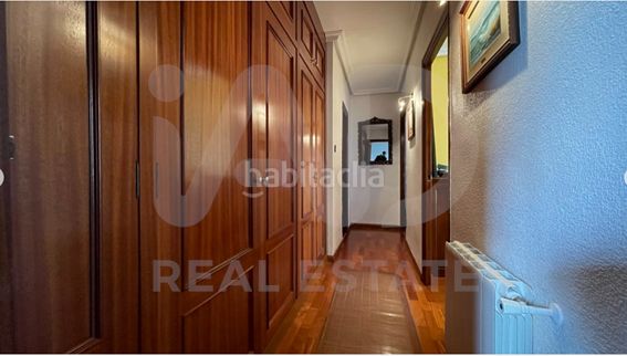 Foto 41a545e7-f602-4a72-ab3a-895ef5f4c0da. Édifice dans Centro Elda