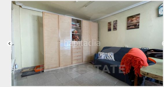 Foto f8126898-96a4-40a2-ae06-82e2fcc6d675. Édifice dans Centro Elda