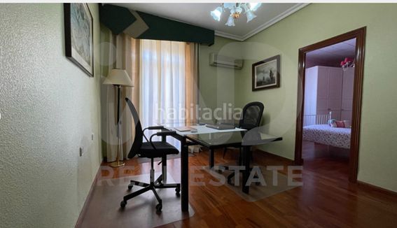 Foto ffacc10d-4993-401e-980a-32c5604a3c2b. Édifice dans Centro Elda