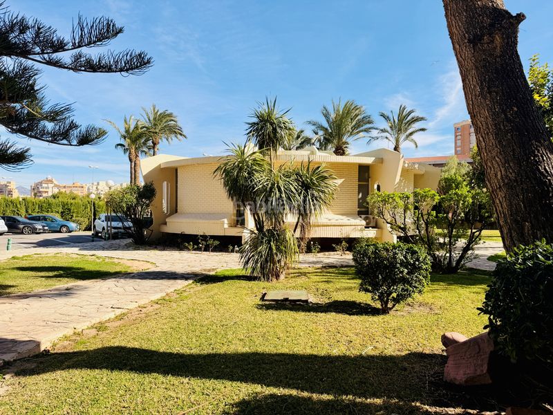 Foto a282c02d-8aca-4fbf-8695-35b9943ea8a5. Pis amb aparcament piscina a Cabo de las Huertas Alicante