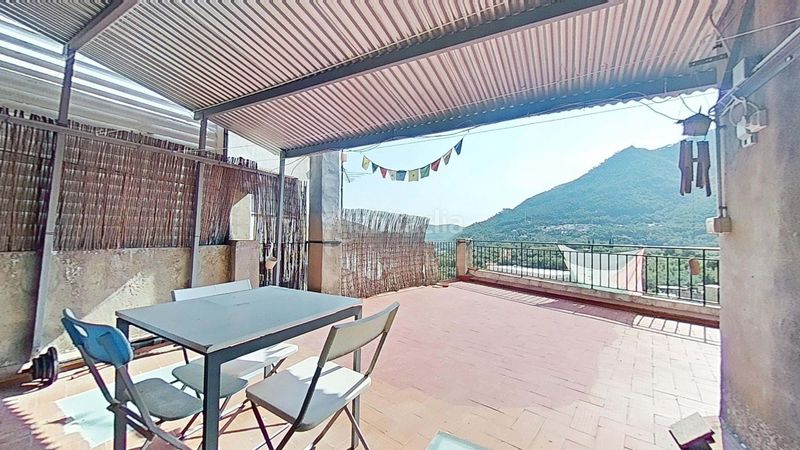 Foto 59b13289-7c6d-4f42-8283-ee9e2e258845. Casa amb aparcament a Eslida