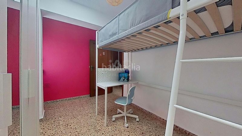 Foto f56adbc5-8527-4764-99b0-7bfa597983bb. Casa amb aparcament a Eslida