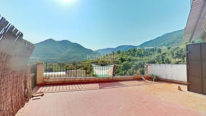 Foto f5ae6e65-b975-4bb1-b8ee-dcfc47d19495. Casa amb aparcament a Eslida
