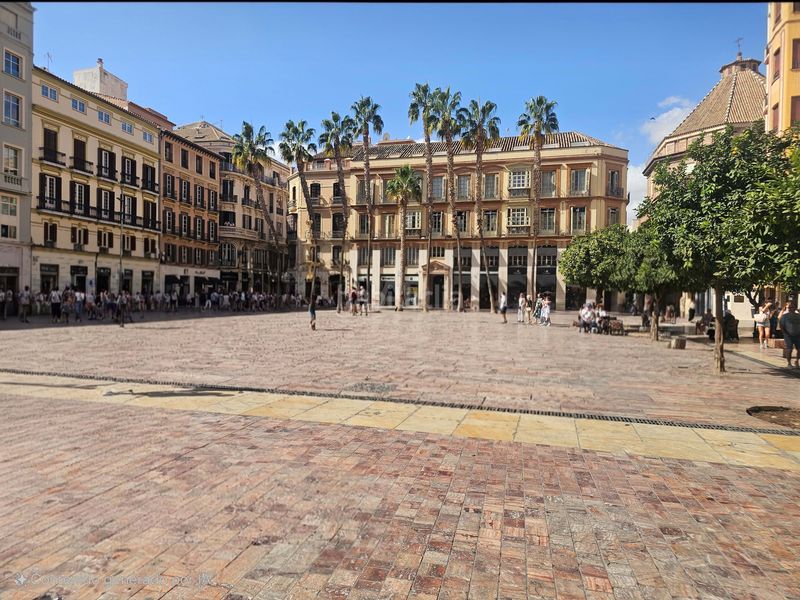 Foto 7d13c5ae-7eb2-4420-8a93-44066d17f997. Piso en calle beatas en Centro Histórico Málaga