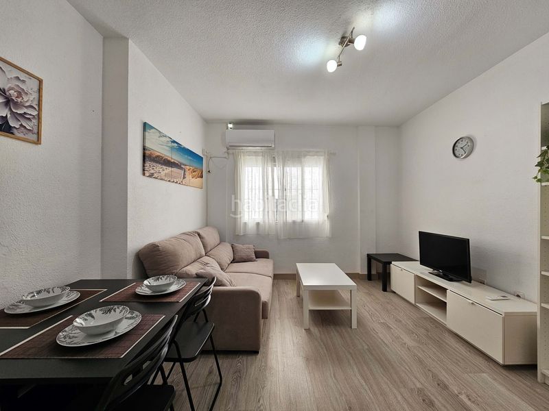 Foto b8b76389-1b2a-4fbd-be32-813efb5ca92f. Piso en calle beatas en Centro Histórico Málaga