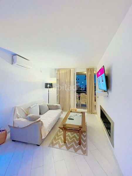 Foto 839e1dd5-d00b-4e65-8d63-8b014bb9b60f. Pis amb calefacció piscina a Marina Botafoc-Talamanca Ibiza