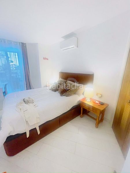 Foto a30c6922-3038-4c14-a886-e61d55fa23e6. Pis amb calefacció piscina a Marina Botafoc-Talamanca Ibiza