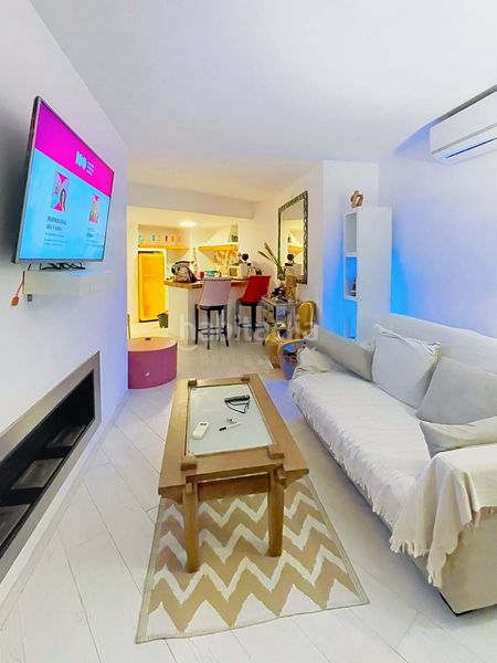 Foto deff32eb-1b26-44f9-98d7-088fc7b63f1a. Pis amb calefacció piscina a Marina Botafoc-Talamanca Ibiza