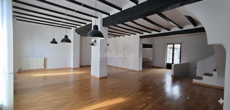 Foto c941eb68-a64d-41b6-92b2-b89937801083. Edificio in Benissa pueblo Benissa