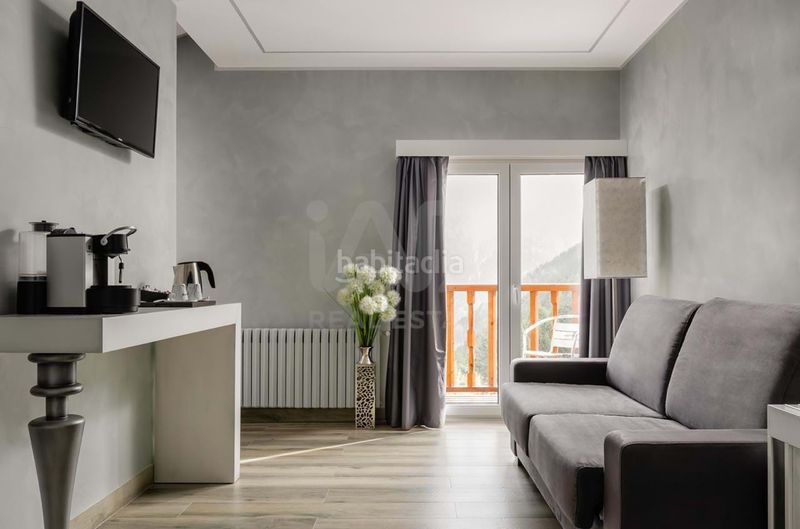 Foto b7f3573b-563a-41b2-88b3-ce4ab201cb77. Edificio en Valls de Valira (Les)