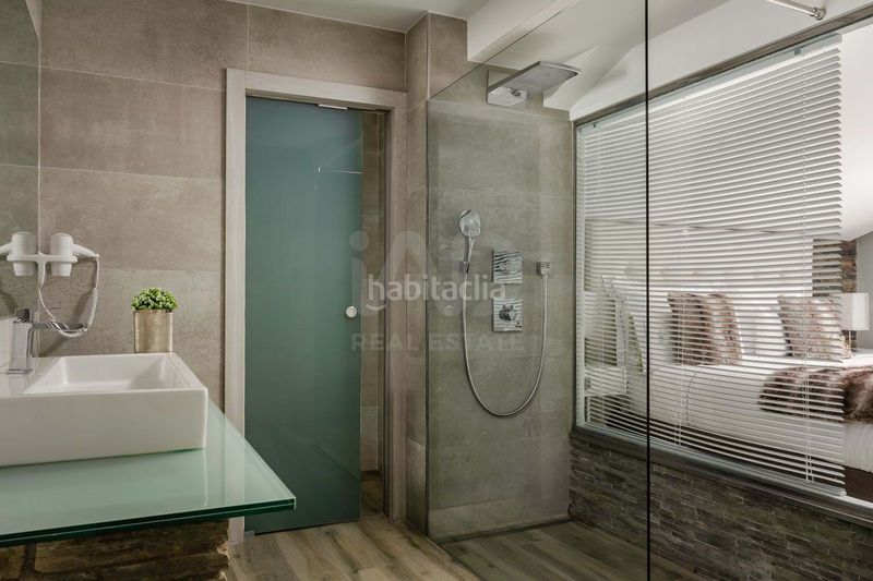 Foto b8891a3a-af11-46a3-bd1c-c4f11c00ff9b. Edificio en Valls de Valira (Les)