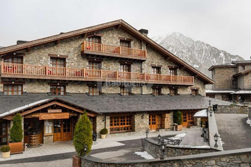 Foto f6b9f6c1-cbfa-4ff5-ba22-ab09b0fcac5d. Edifici a Valls de Valira (Les)