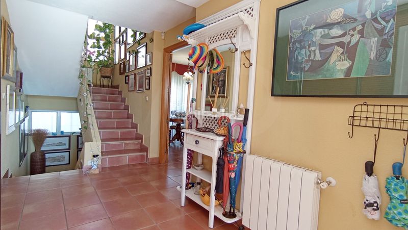 Foto 37844259-a41d-43c5-97e2-c1700a780d50. Casa amb calefacció aparcament piscina a Meco pueblo Meco