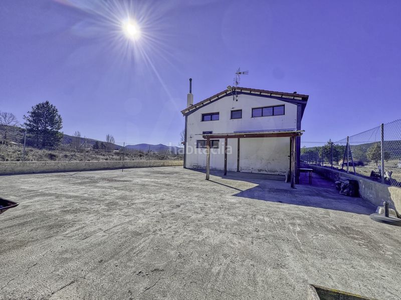 Foto b7426676-43c0-4c90-92b0-85ee21fcaf2d. Edifici a Alcalá de la Selva