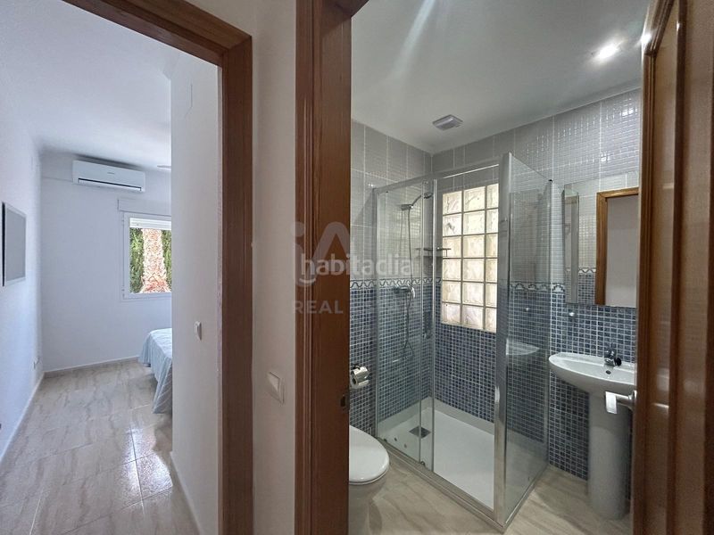 Foto 2094f342-f82f-4aa2-a22b-08f6f547449e. Casa aparellada amb calefacció aparcament piscina a Calp